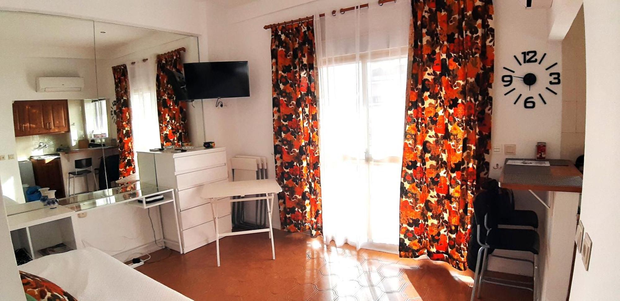 Estudio De Ensueno A Pie De Playa En En El Skol Apartamento Marbella